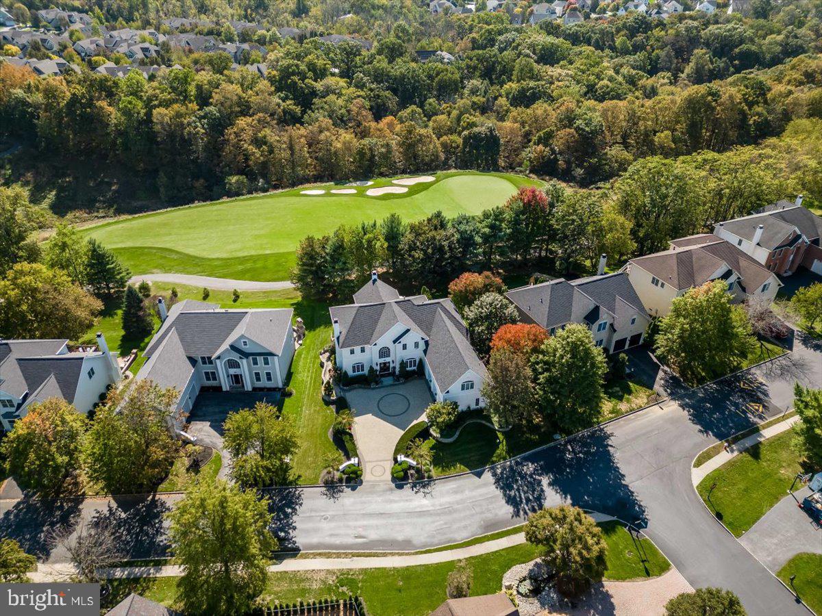 RIVERCREST - Residential