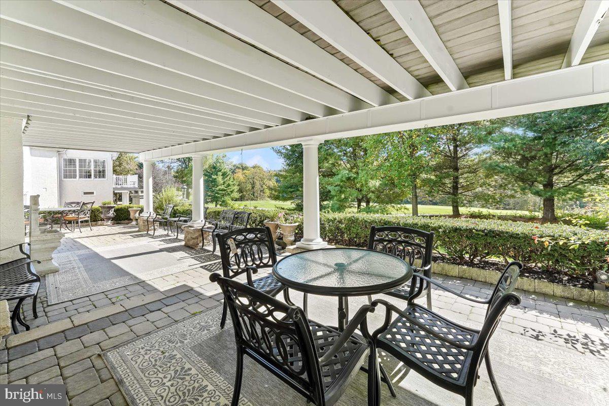 RIVERCREST - Residential