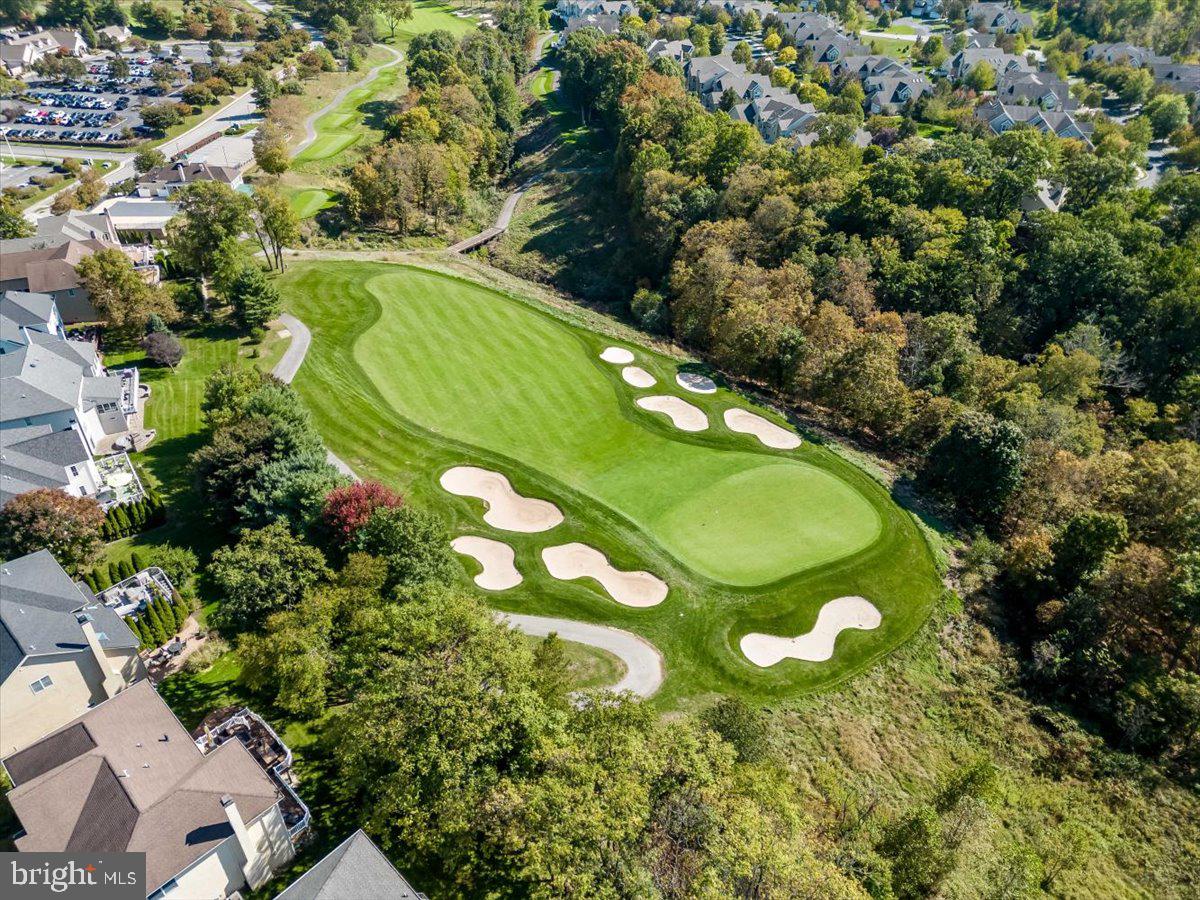 RIVERCREST - Residential