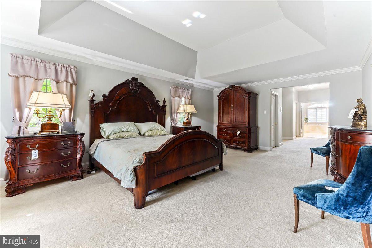 RIVERCREST - Residential