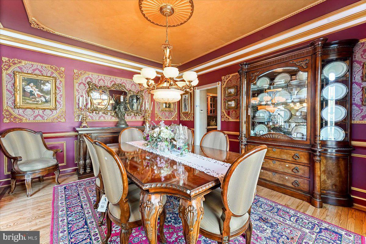 RIVERCREST - Residential