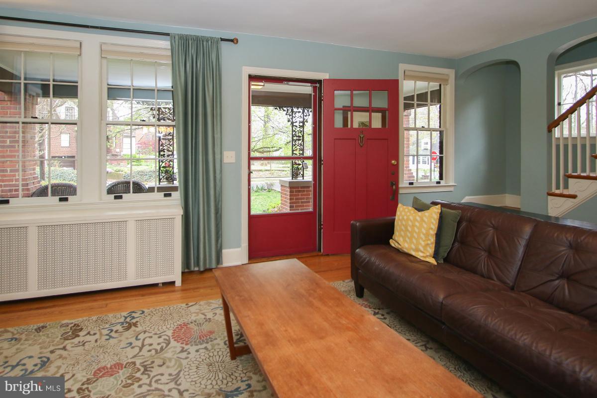 HYATTSVILLE HILLS - Residential