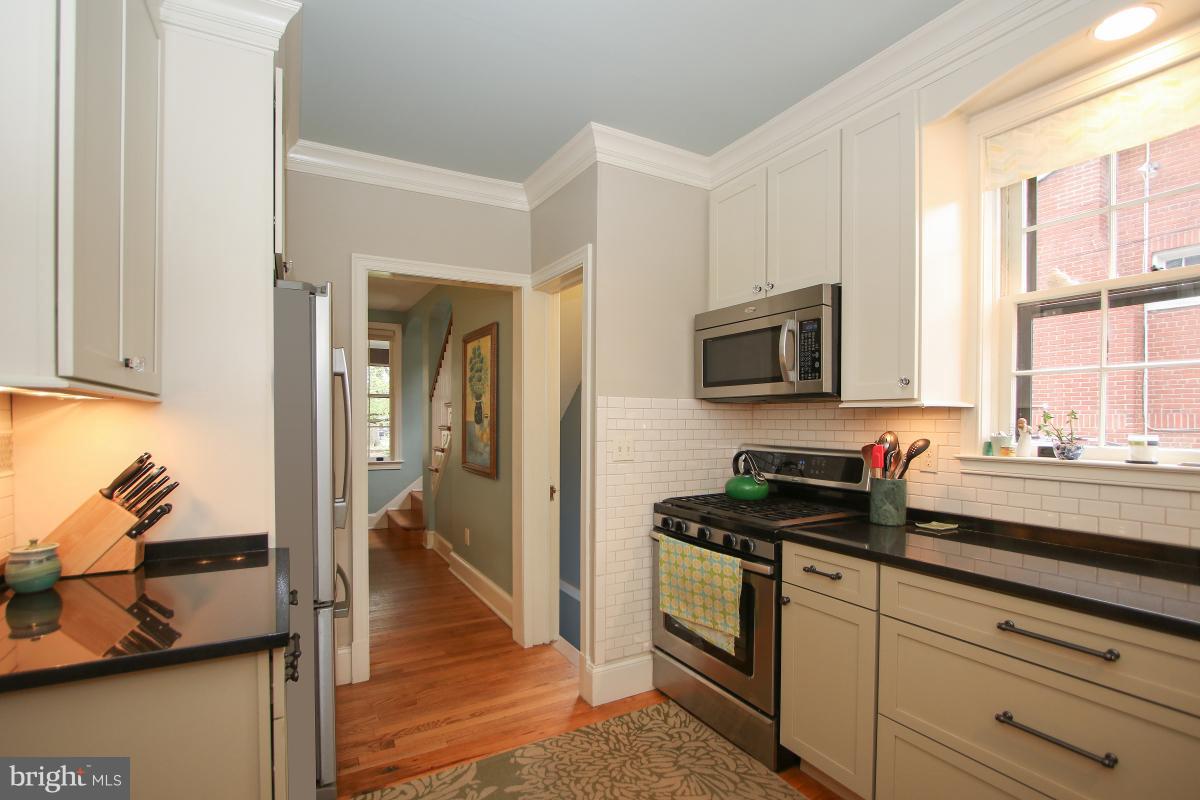 HYATTSVILLE HILLS - Residential