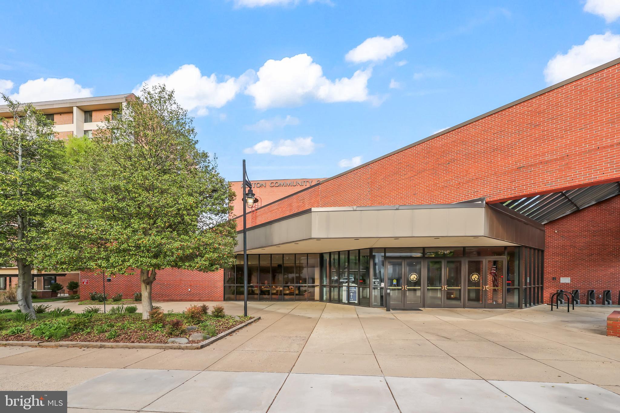 RESTON - Residential