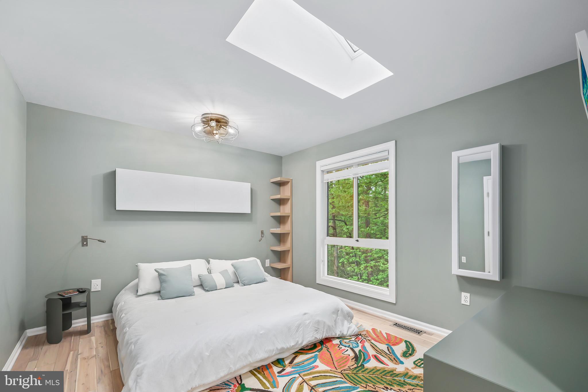 RESTON - Residential