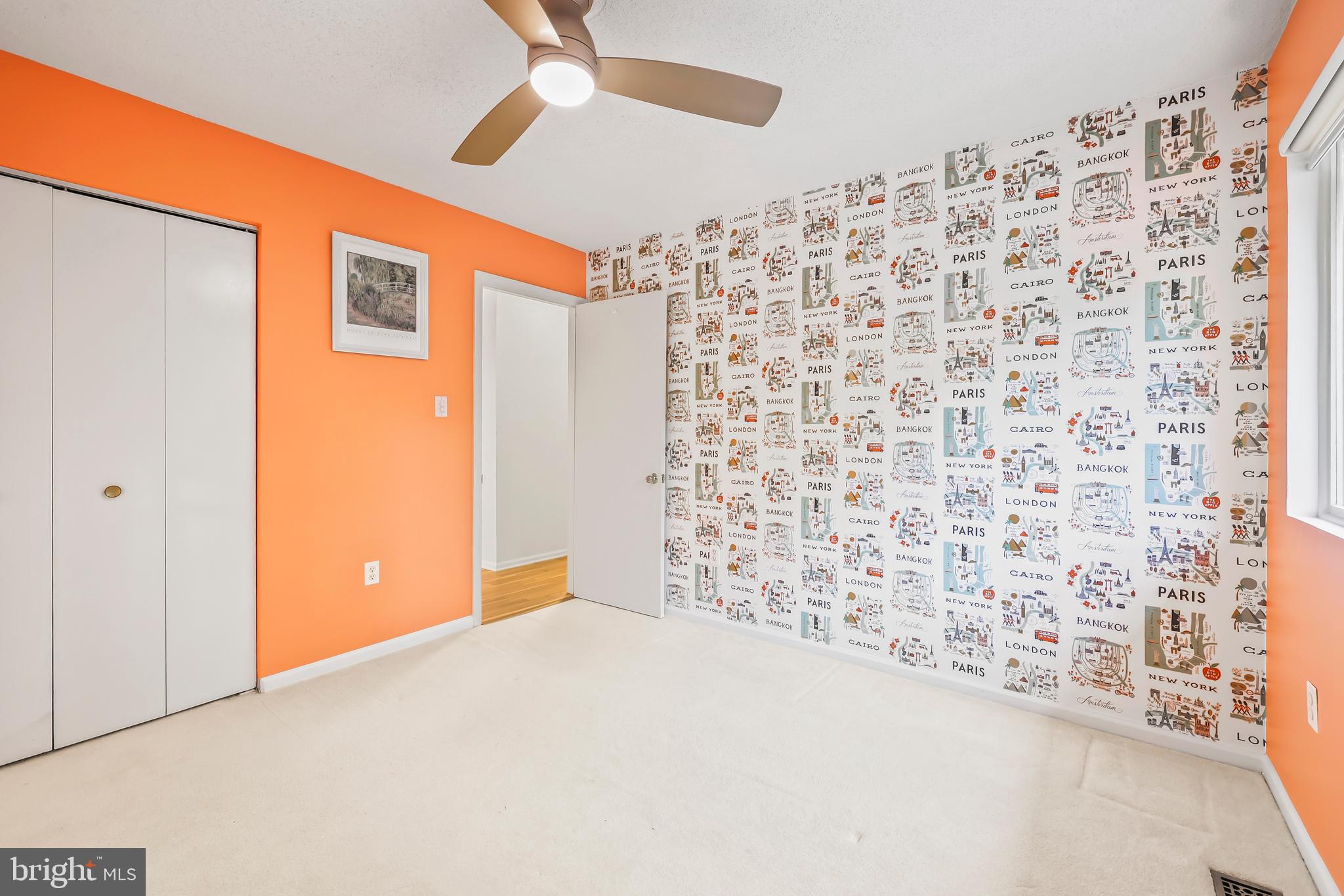 RESTON - Residential