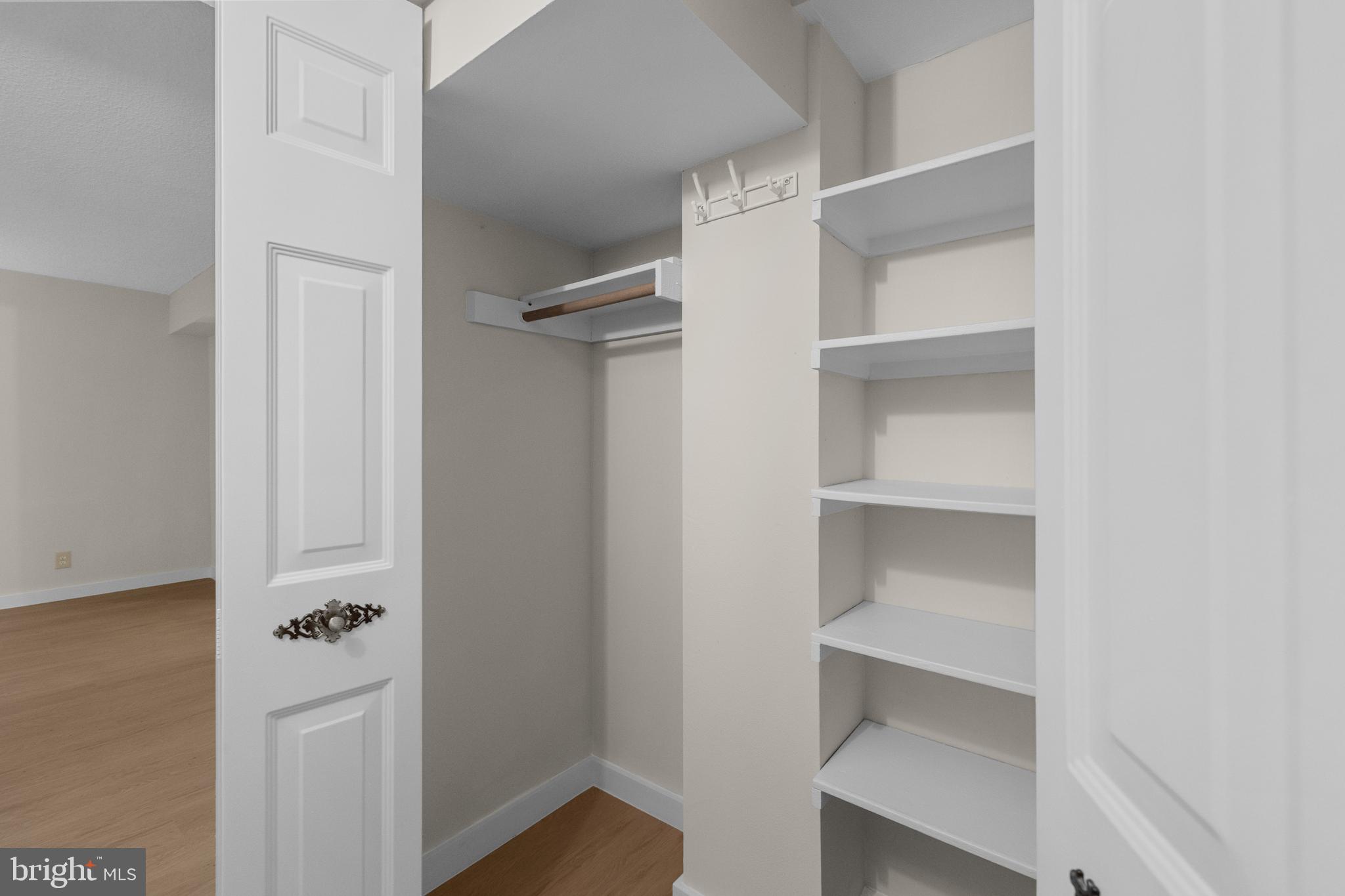 COLONIES AT MCLEAN - Residential