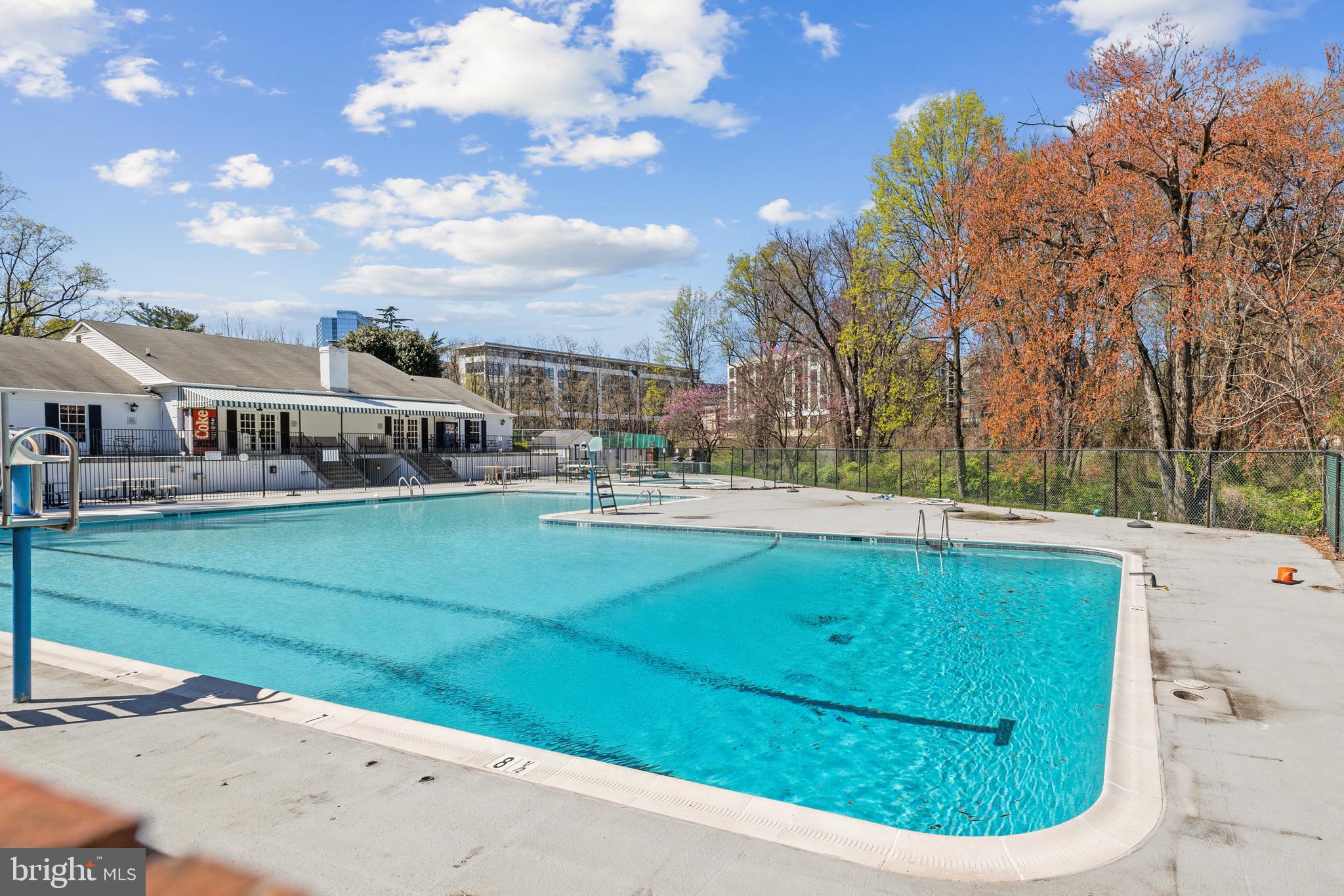 COLONIES AT MCLEAN - Residential