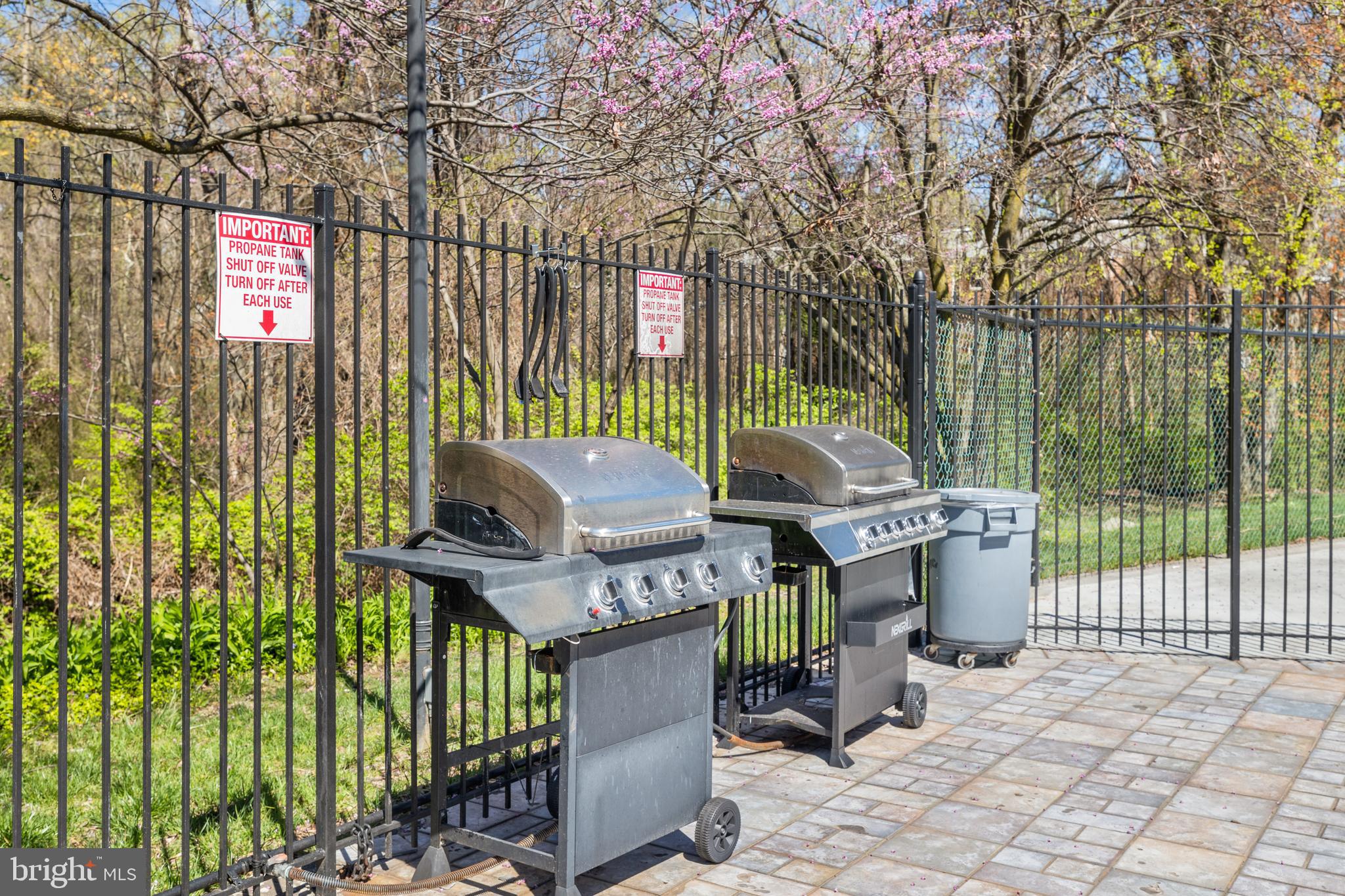 COLONIES AT MCLEAN - Residential