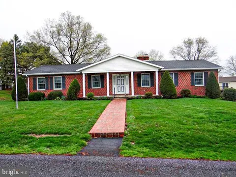 2560 Sardonyx Drive, Chambersburg, PA 17202 - MLS#: PAFL2026526