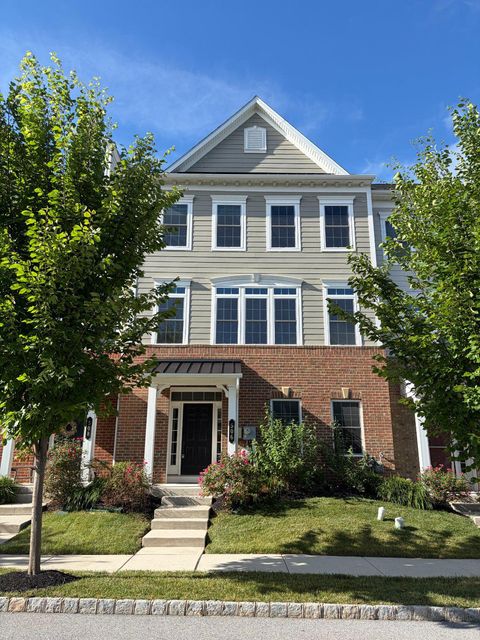 Townhouse For Sale - 506 Cliff Lane<br/> MALVERN, PA 19355