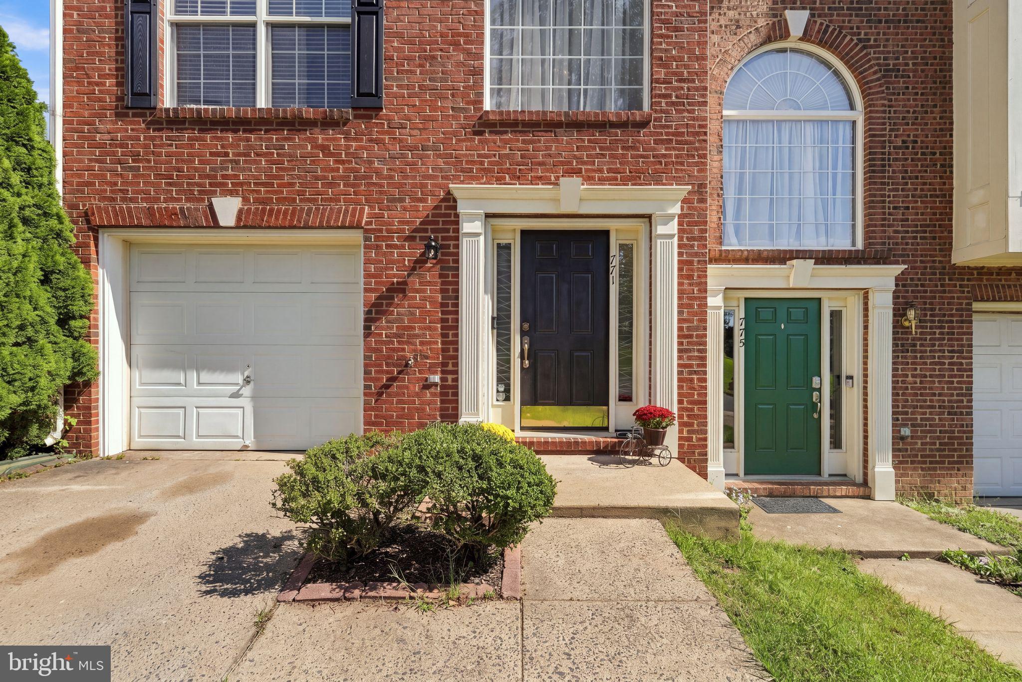 771 DOVE LANE