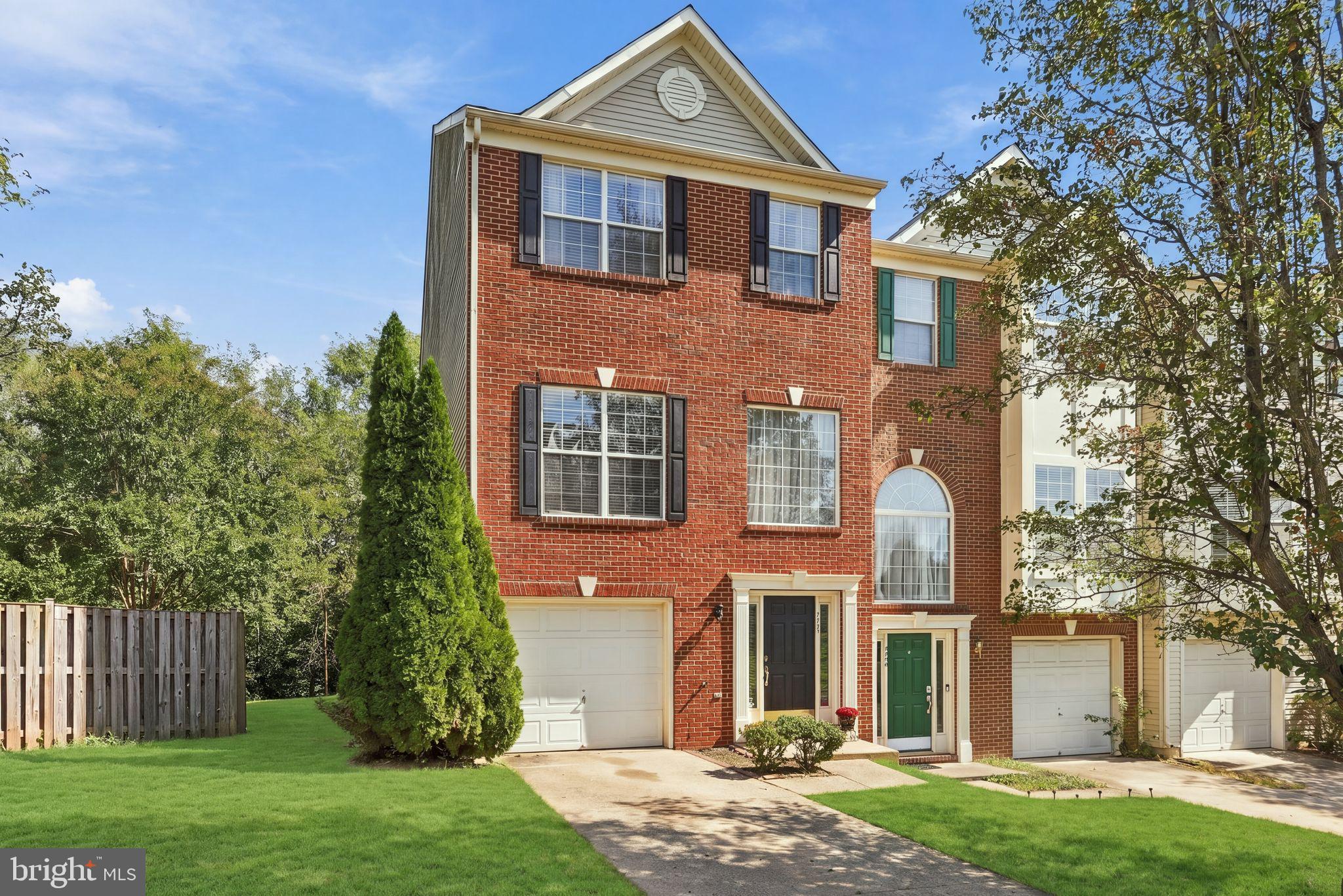 771 DOVE LANE