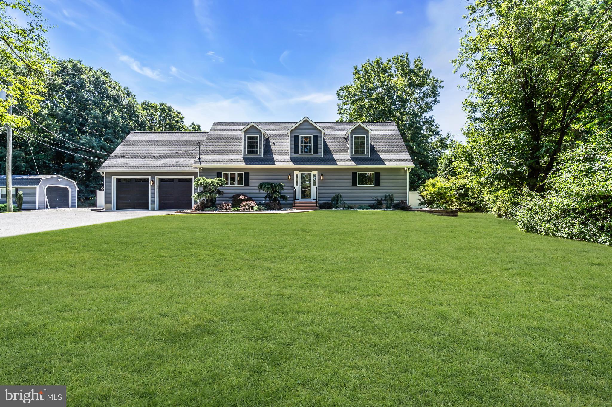412 GREENTREE ROAD