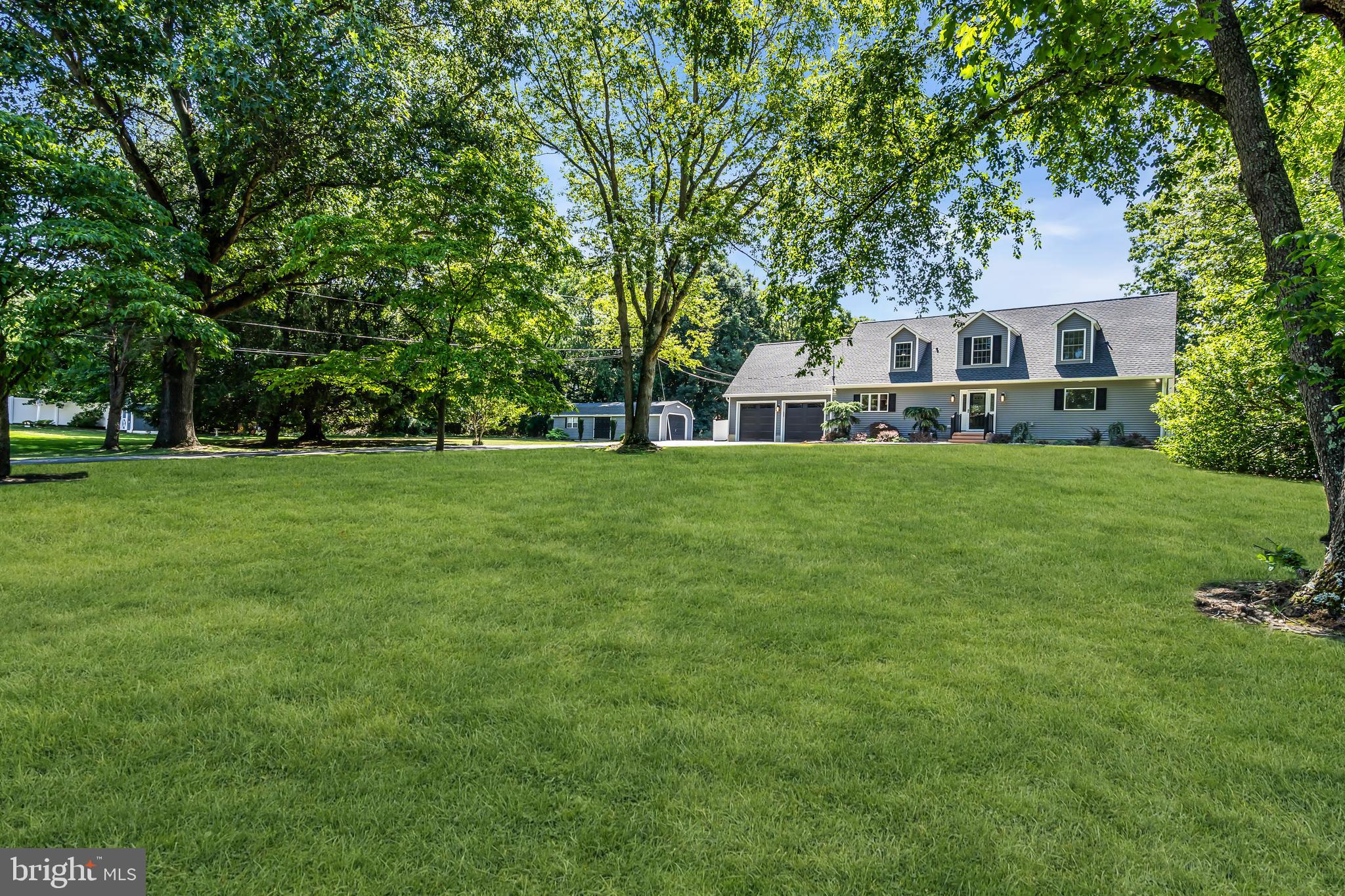412 GREENTREE ROAD