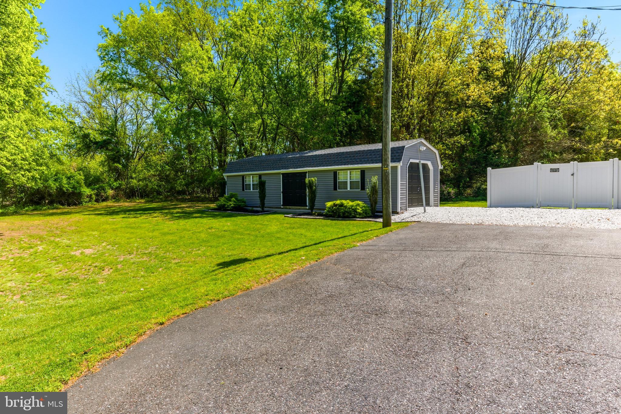 412 GREENTREE ROAD