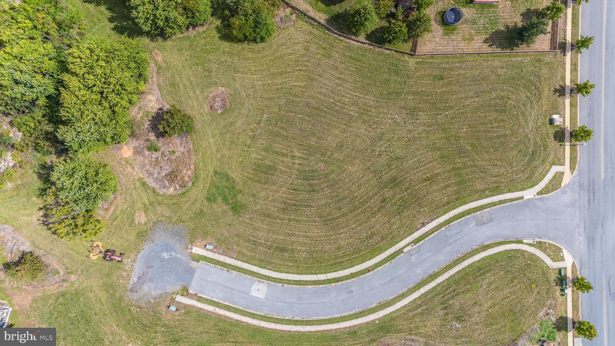 FLETCHER'S GROVE - Land