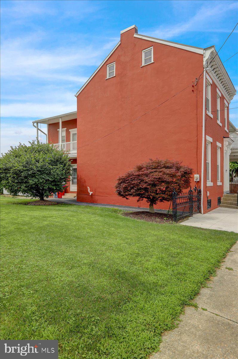 128 STATE STREET