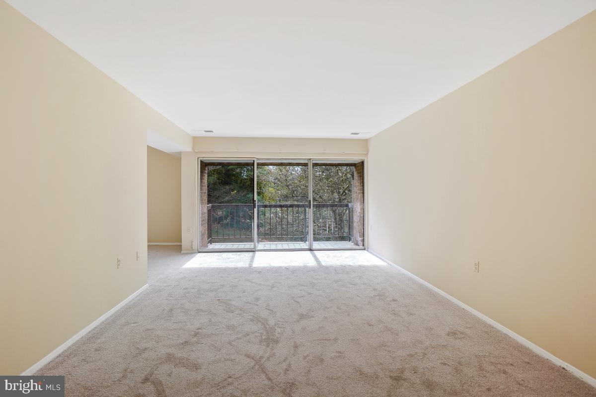 18610 WALKERS CHOICE ROAD 18610