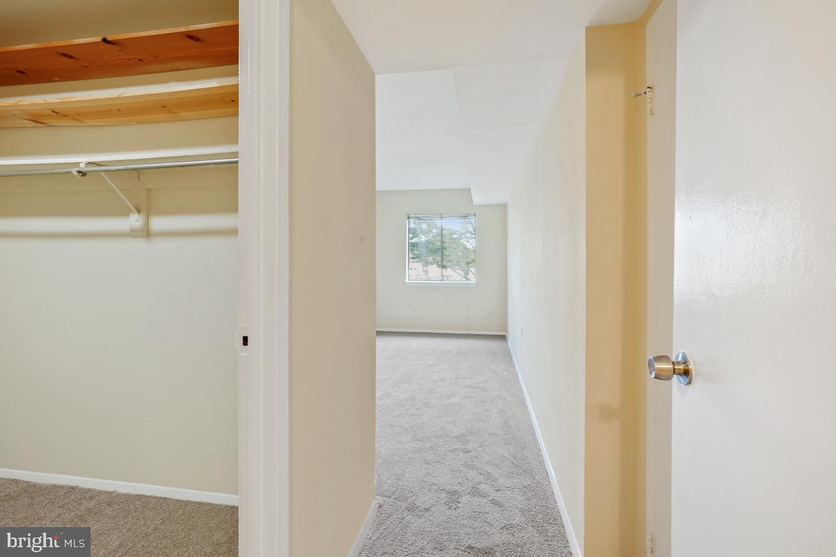 NORMANDIE ON THE LAKE I - Residential