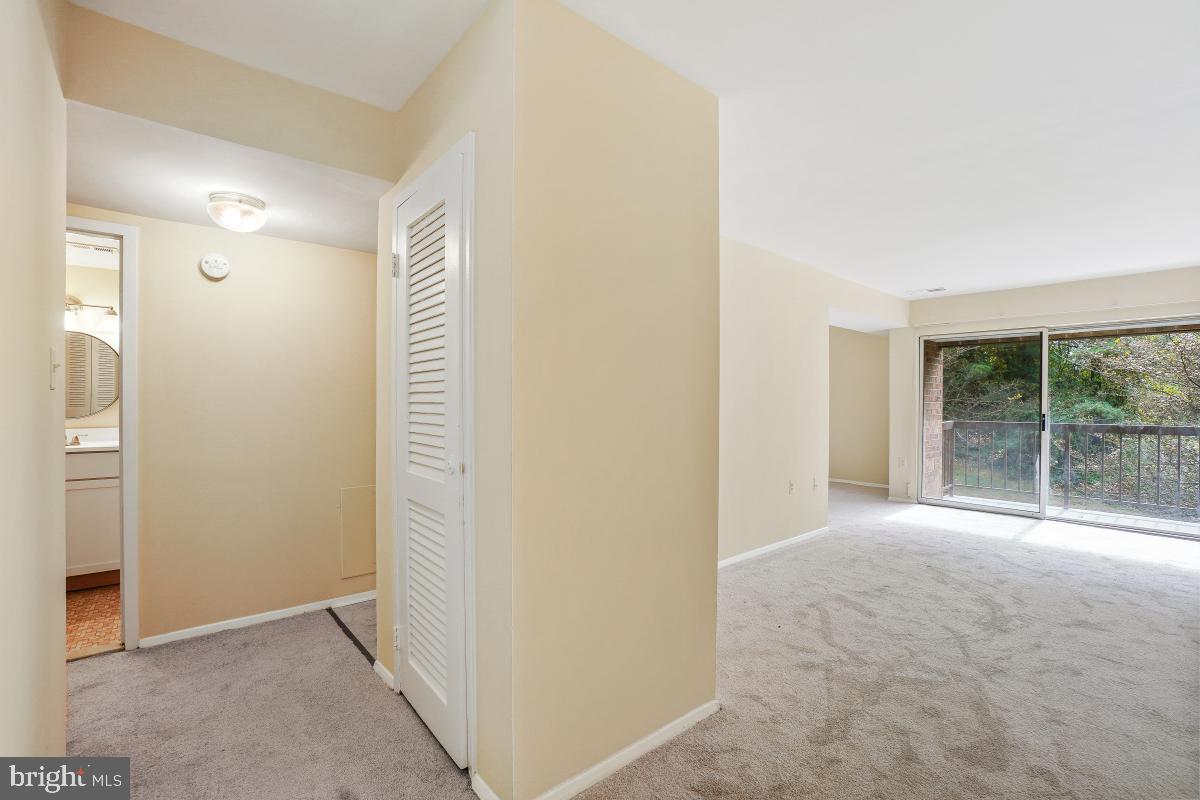 18610 WALKERS CHOICE ROAD 18610