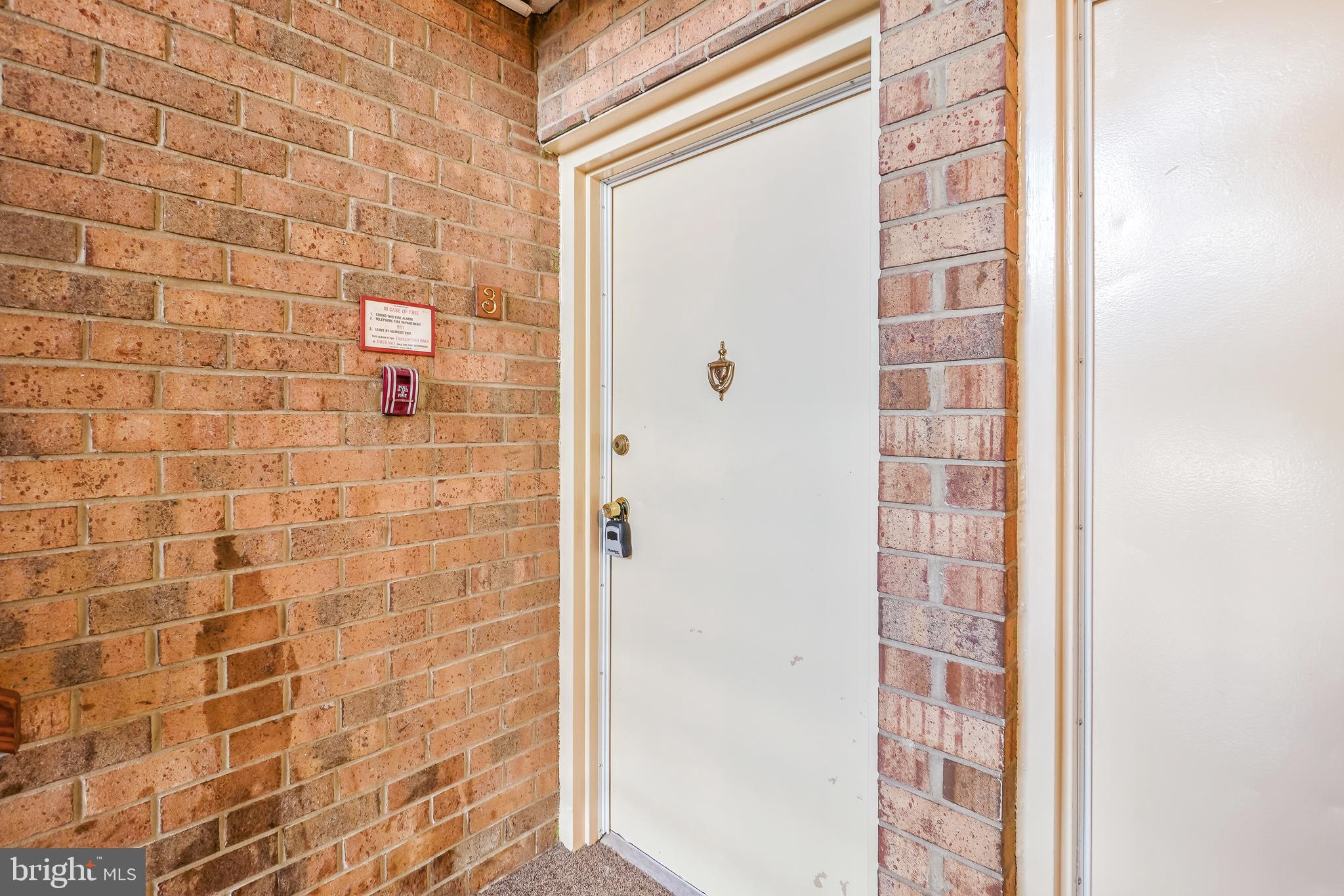 18610 WALKERS CHOICE ROAD 18610