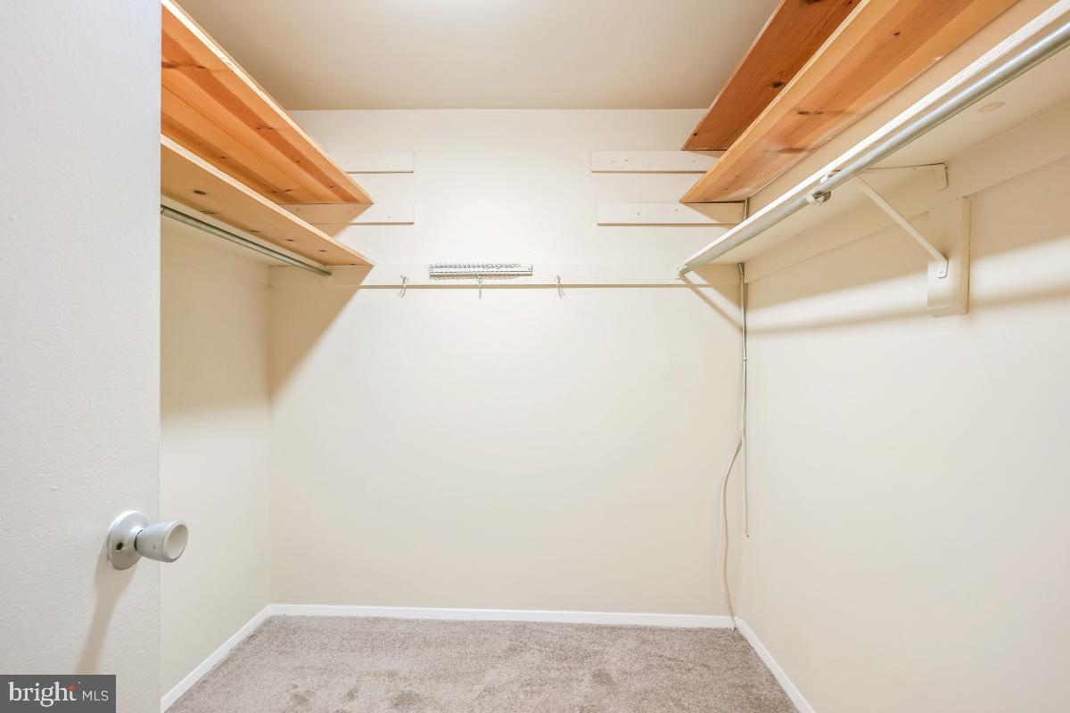 NORMANDIE ON THE LAKE I - Residential