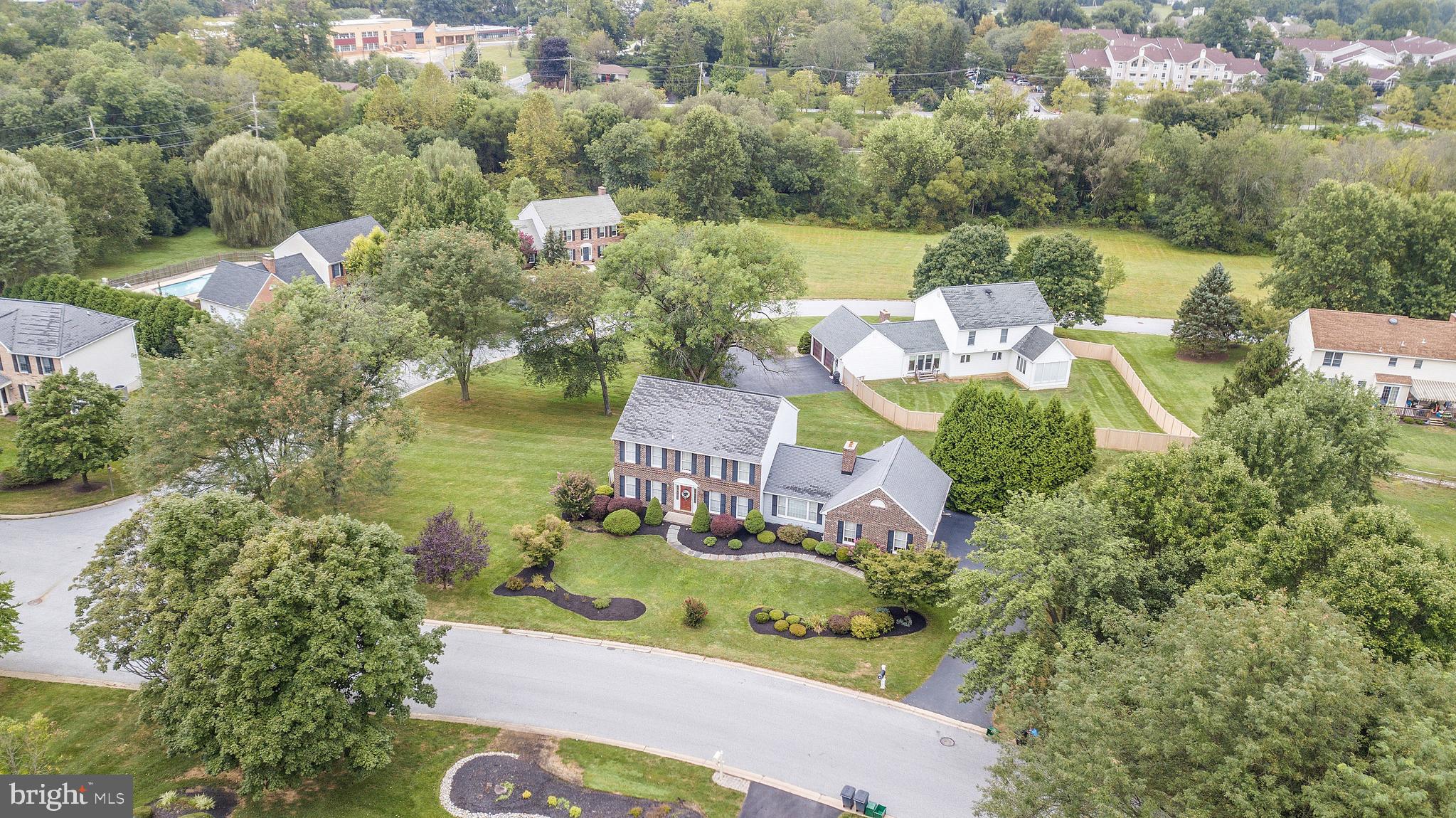 BOW TREE - Residential