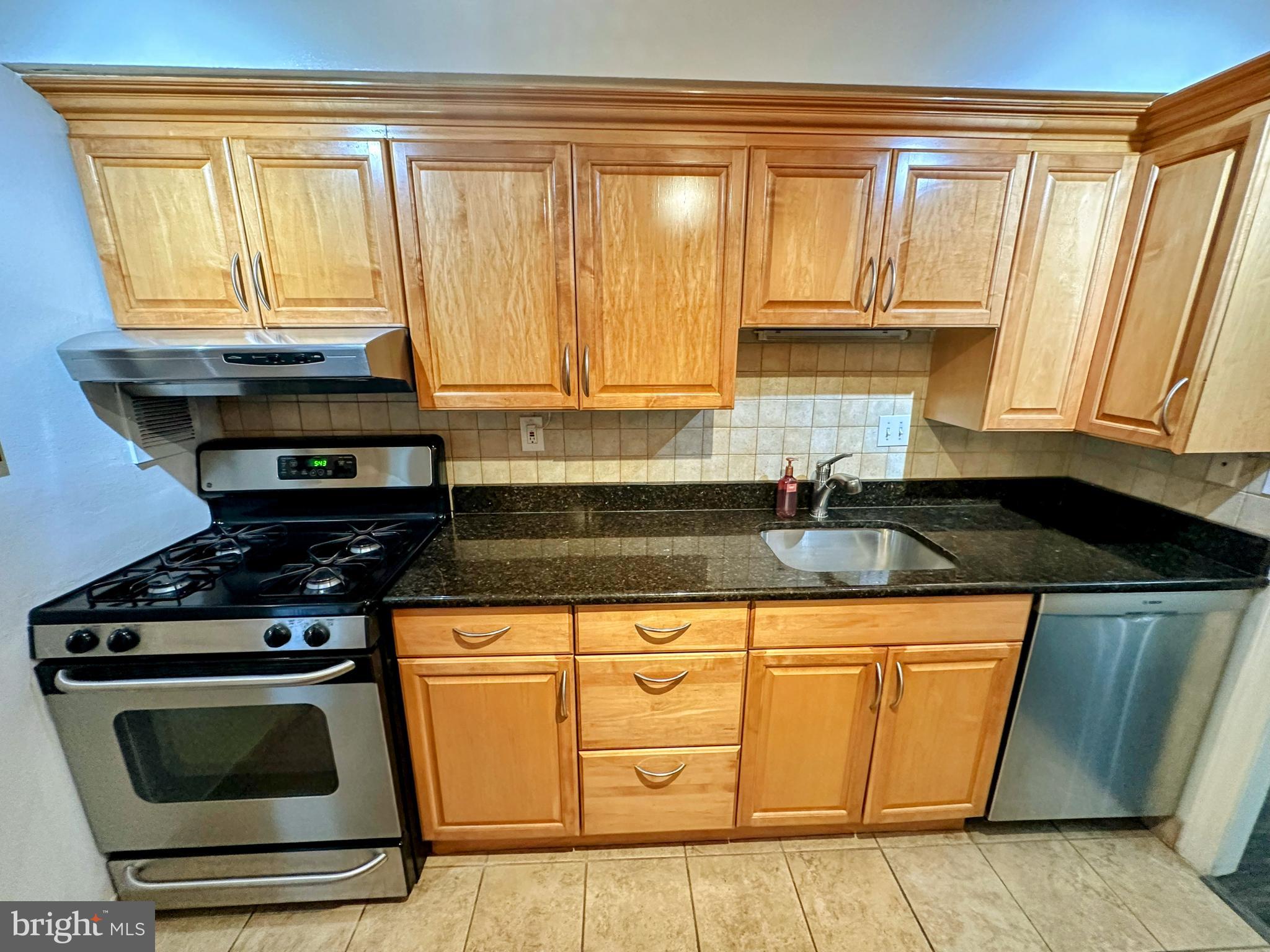 SPRING LAKE GARDEN CONDOMINIUM - Residential