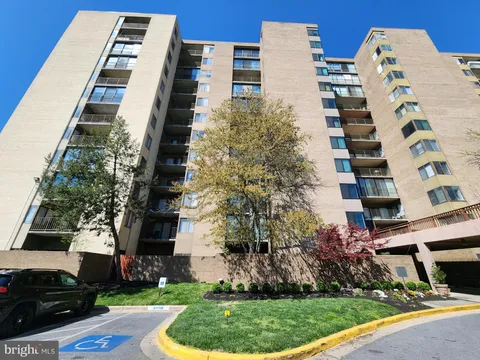 9200 Edwards Way Unit 216, Hyattsville, MD MLS: MDPG2148702
