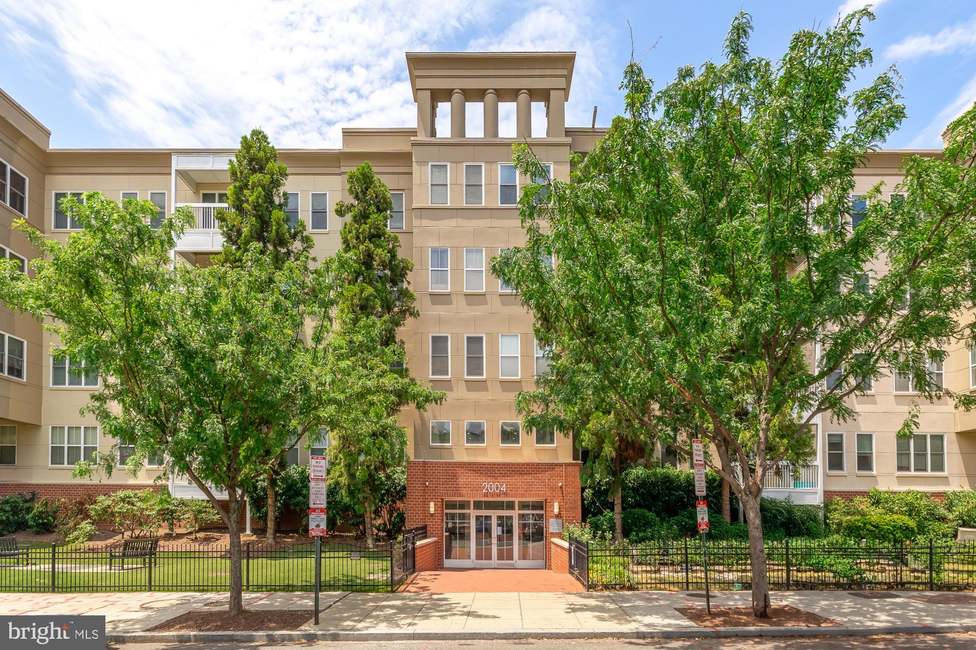 2004 11TH STREET NW 122
