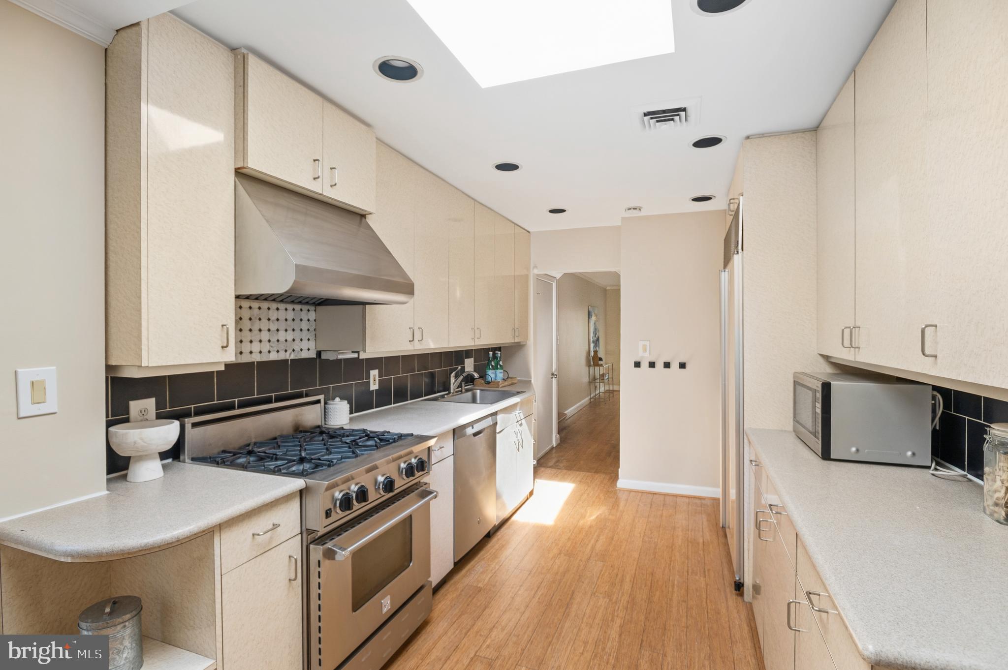 SOMERSET HEIGHTS - Residential