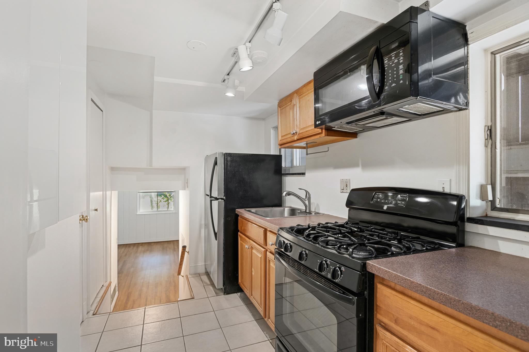 SOMERSET HEIGHTS - Residential