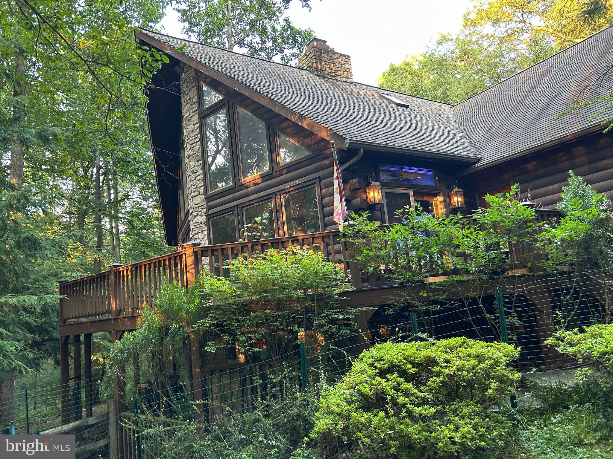 506 HEMLOCK LANE