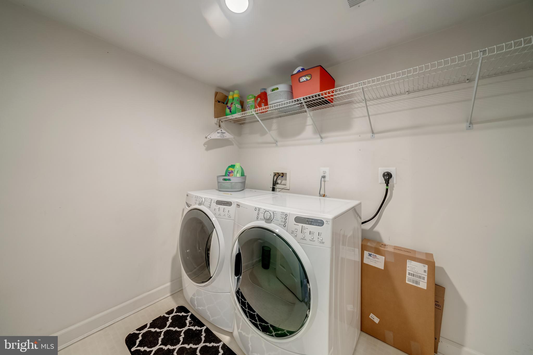 SUMMERS GROVE - Residential Lease