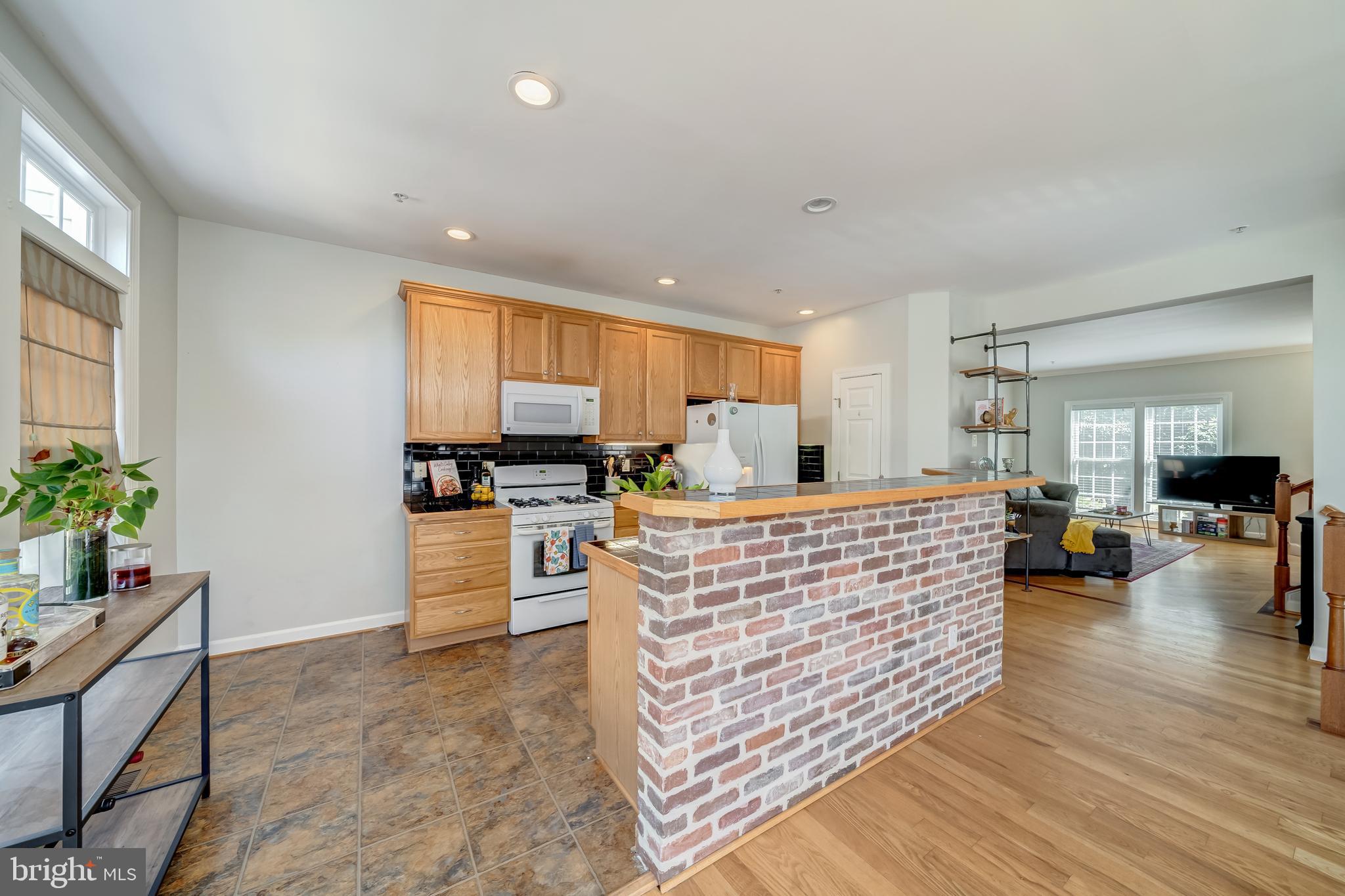 SUMMERS GROVE - Residential Lease