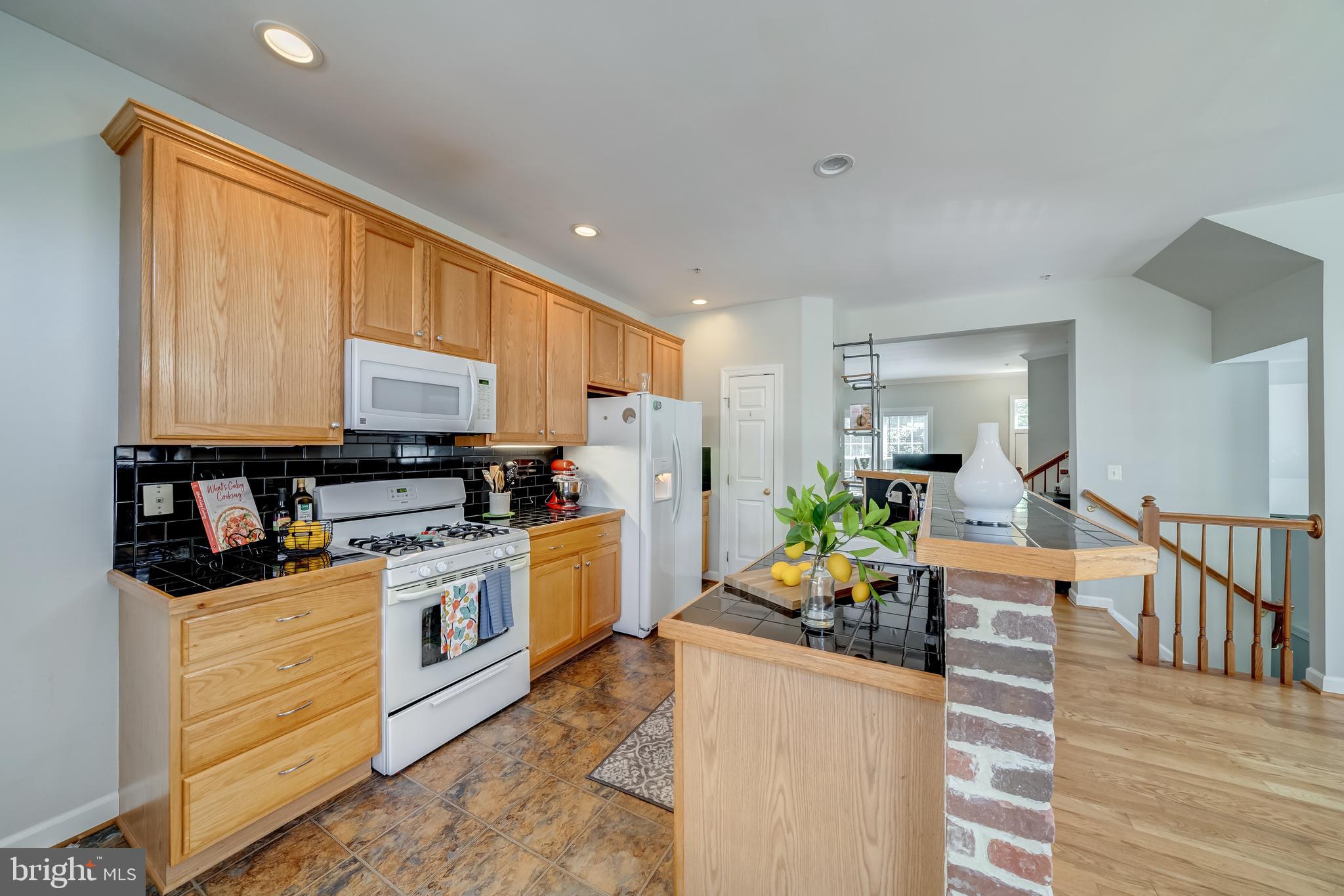 SUMMERS GROVE - Residential Lease