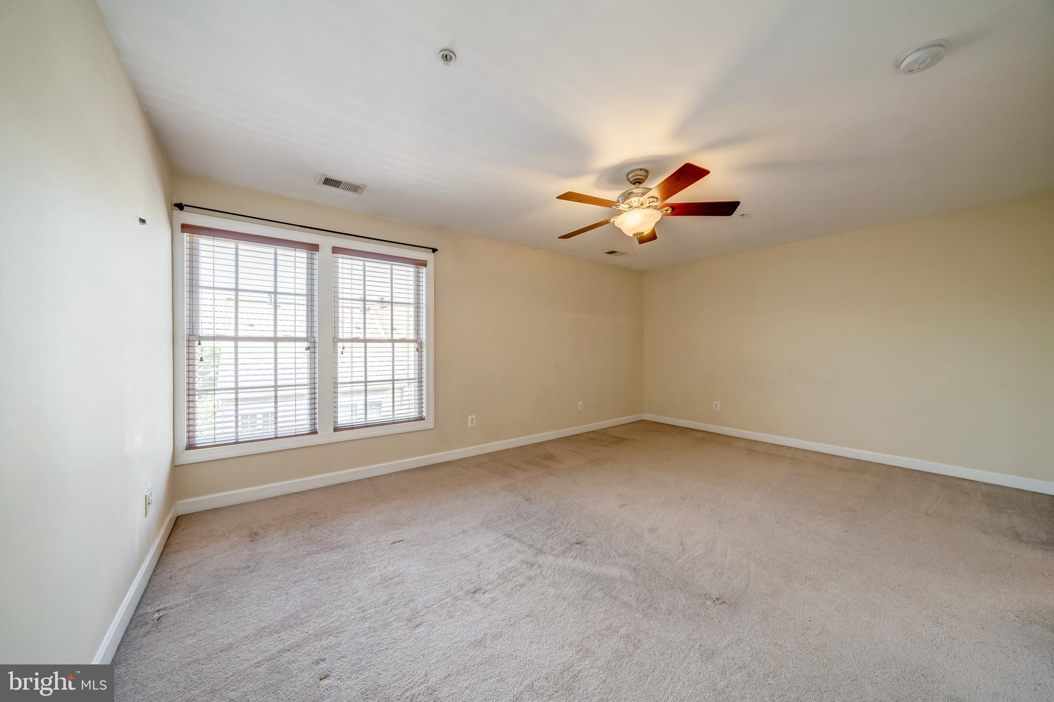 SUMMERS GROVE - Residential Lease