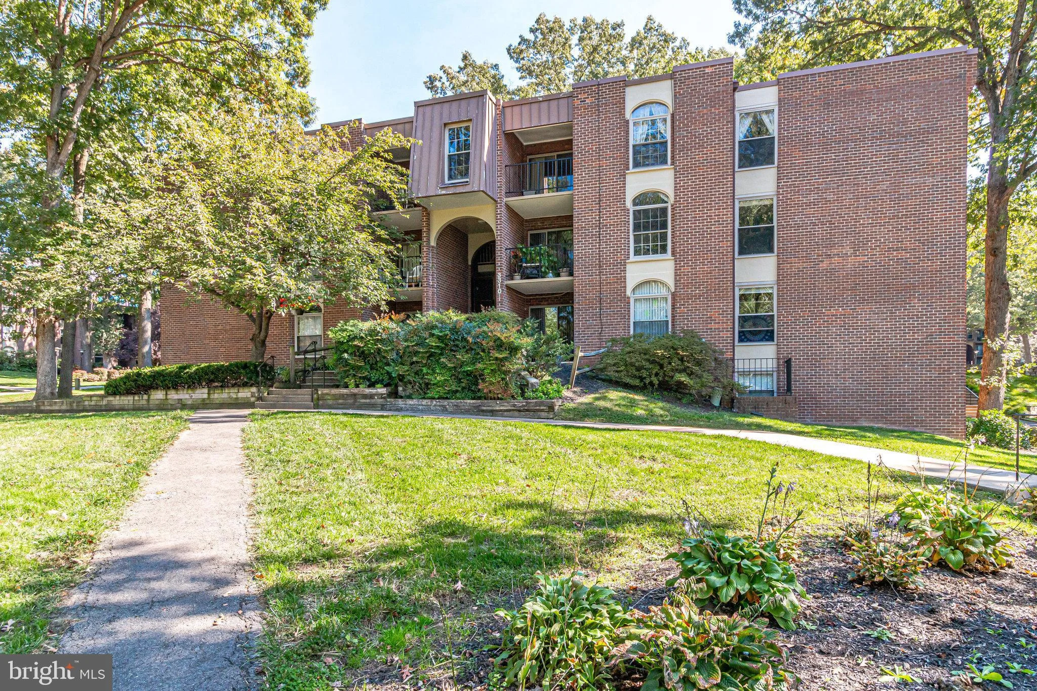 3310 Woodburn Village Drive Unit 3310-23, Annandale, VA 22003