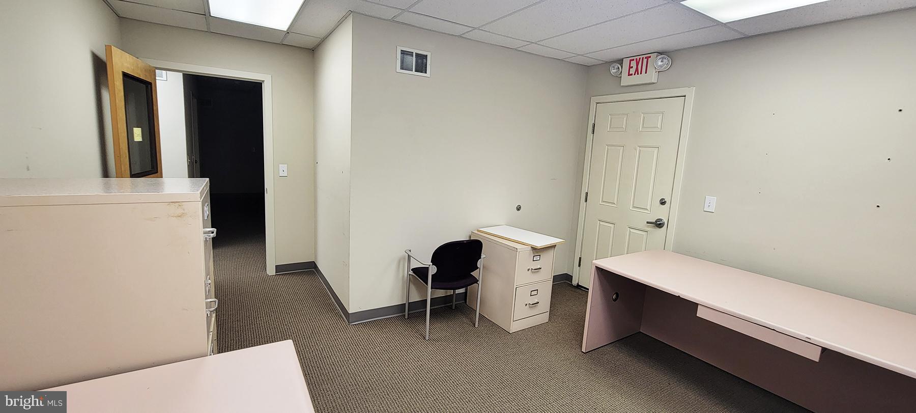 4 E JIMMIE LEEDS ROAD 3