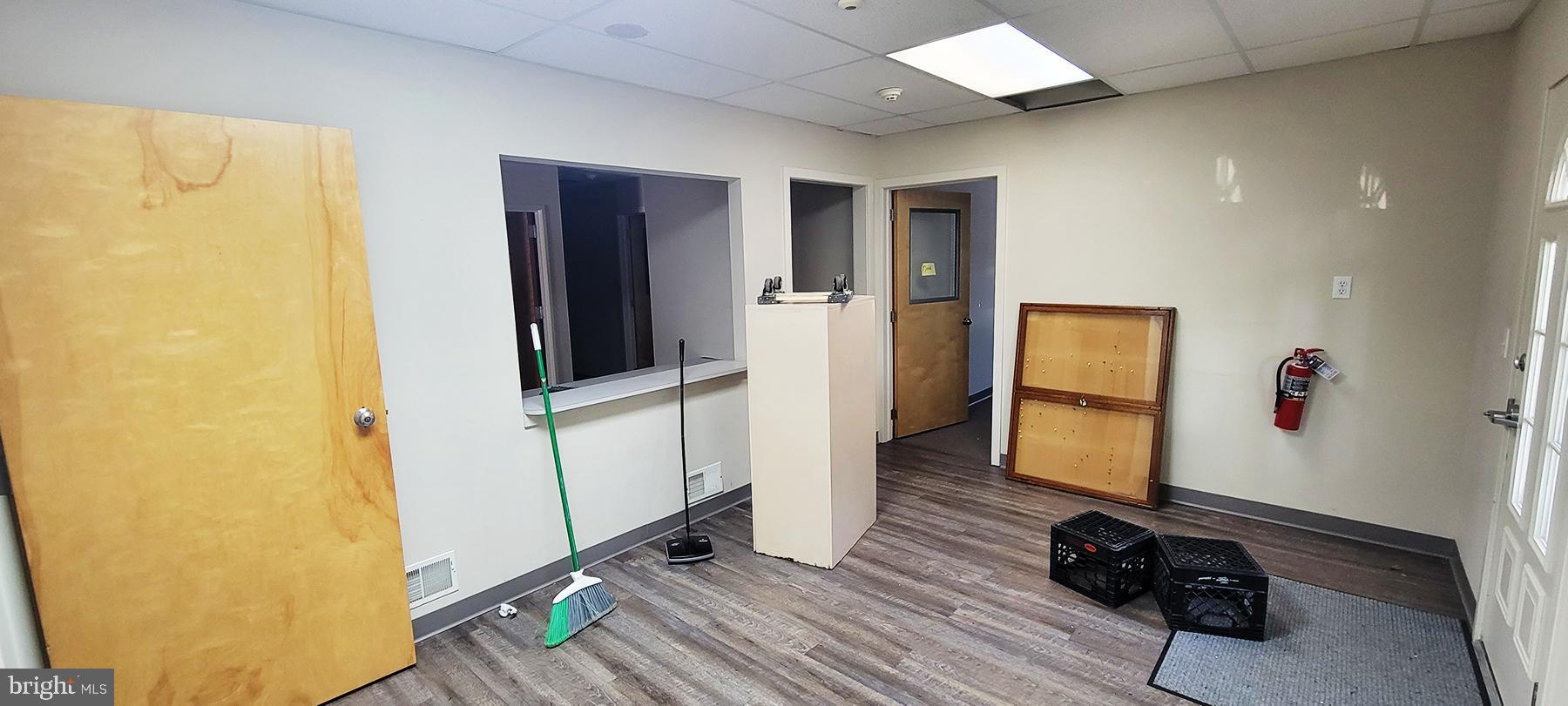 4 E JIMMIE LEEDS ROAD 3