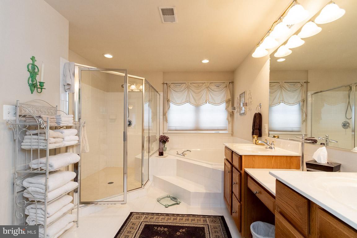 PEMBROOKE/VICTORY LAKES - Residential Lease