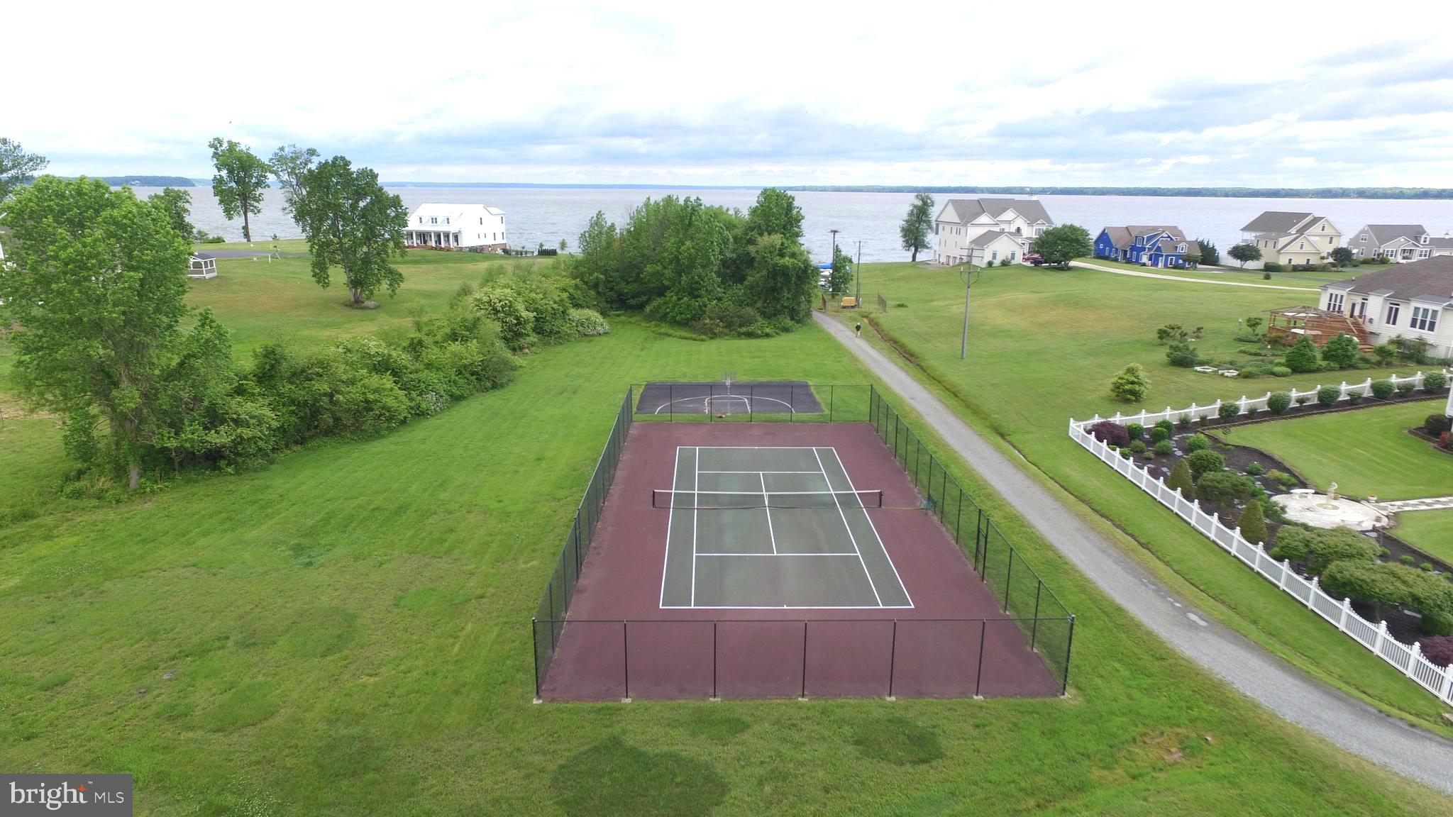 POTOMAC LANDING - Land