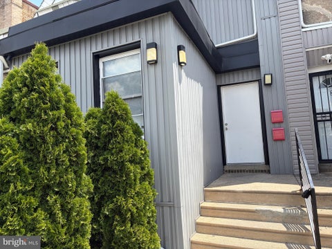 Townhouse For Rent - 141 S 57th Street #GROUND UNIT<br/> PHILADELPHIA, PA 19139