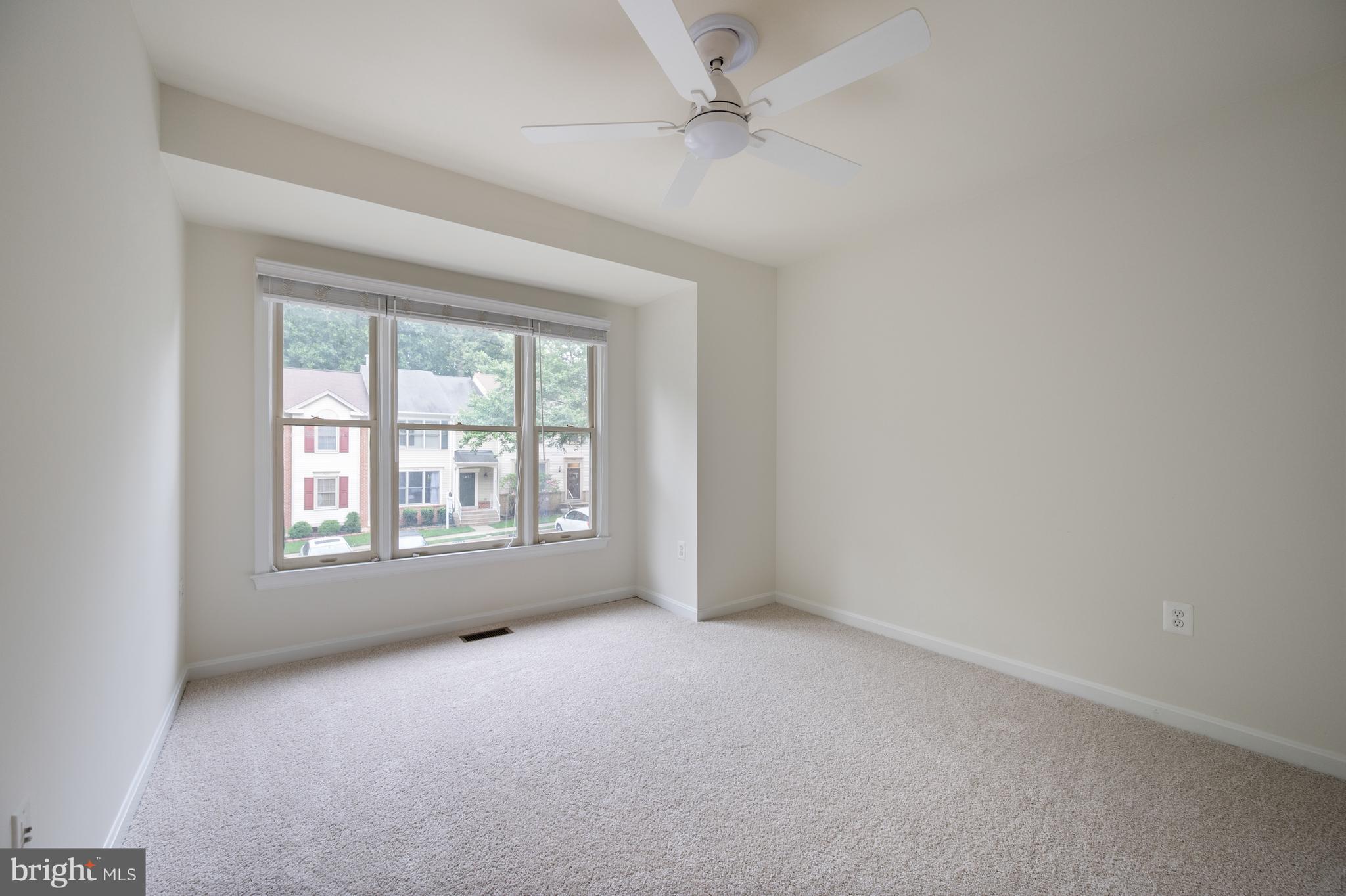 OLDE OAK RIDGE - Residential