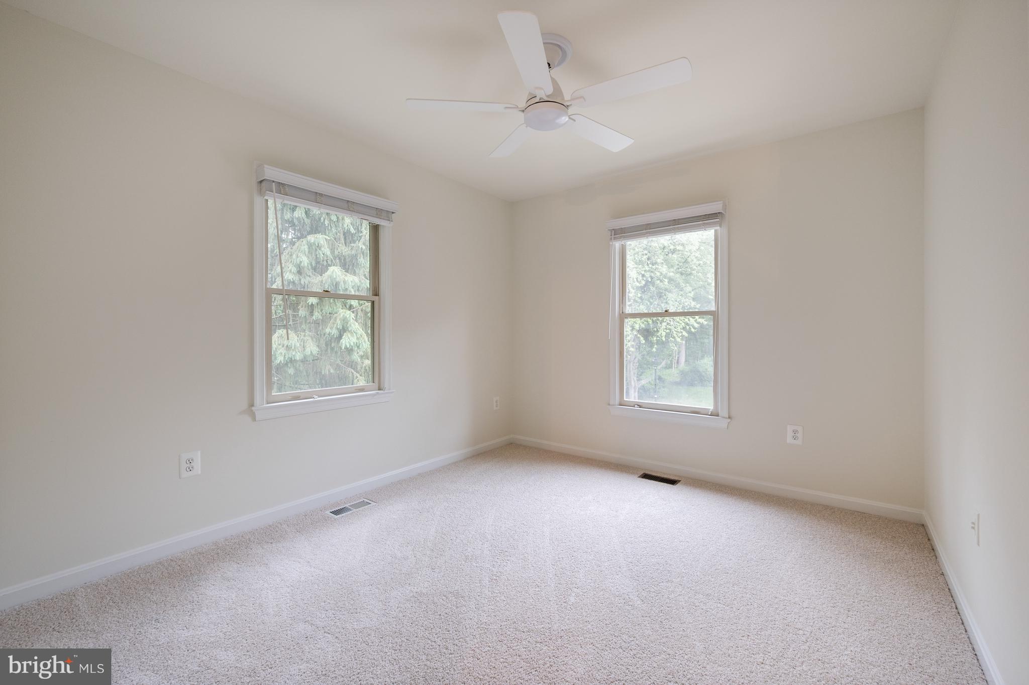 OLDE OAK RIDGE - Residential