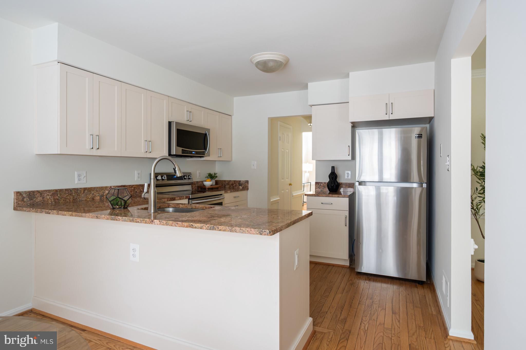 OLDE OAK RIDGE - Residential