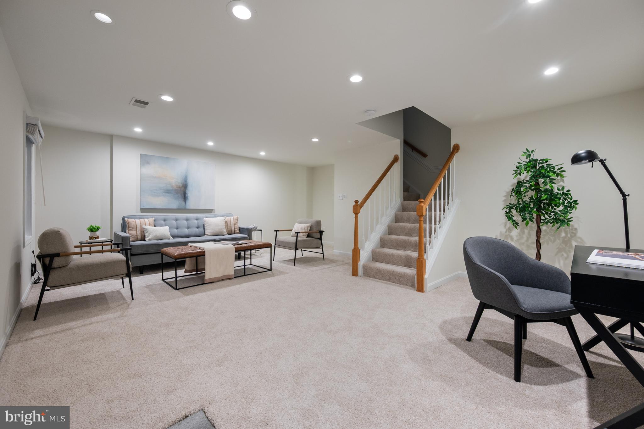 OLDE OAK RIDGE - Residential