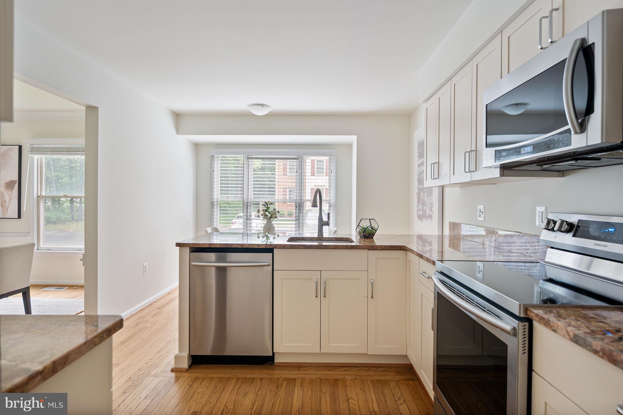 OLDE OAK RIDGE - Residential