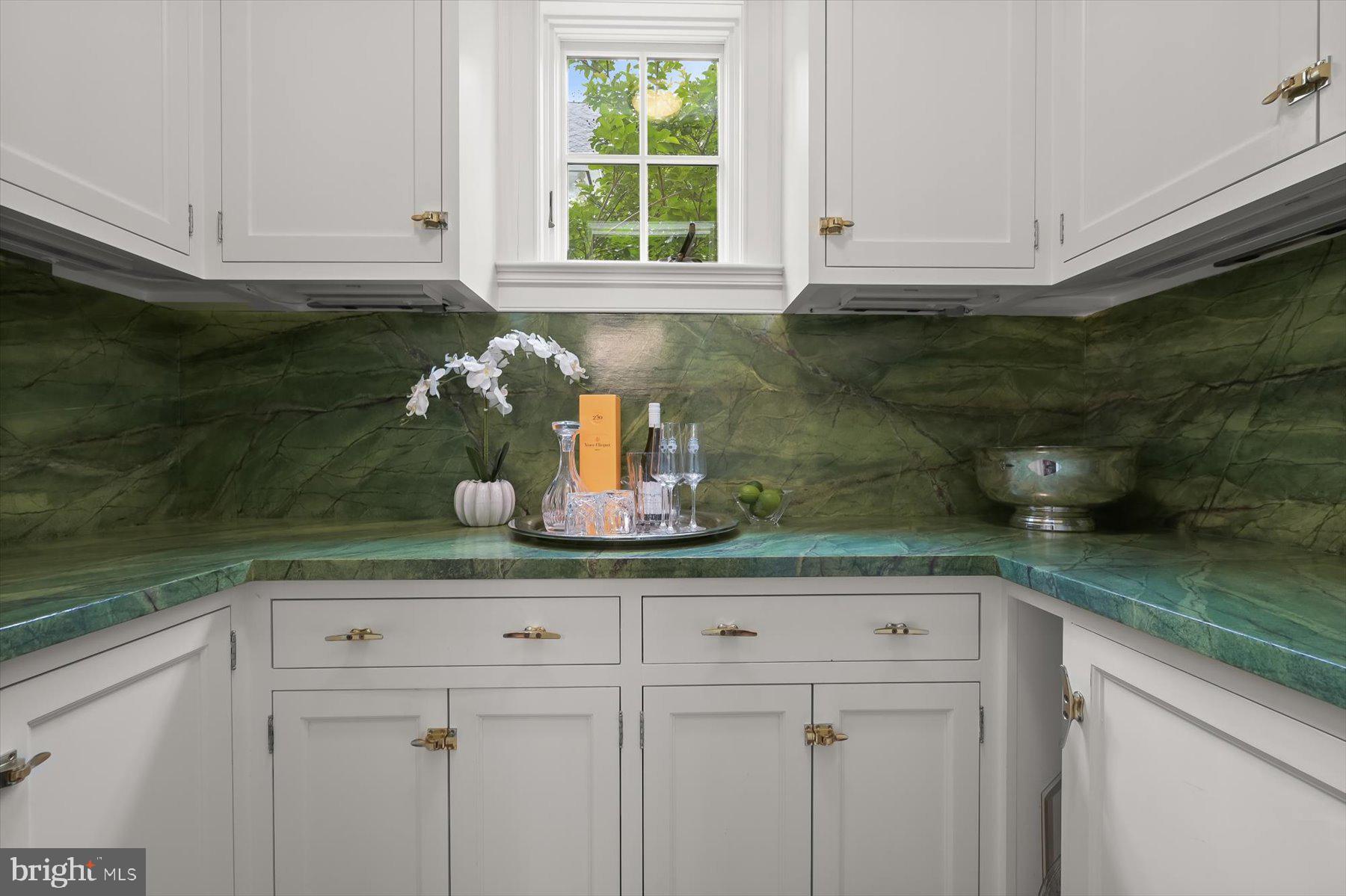 CHEVY CHASE VILLAGE - Residential